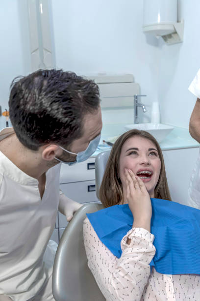 Best Dentist for Tooth Abscess  in Manawa, WI
